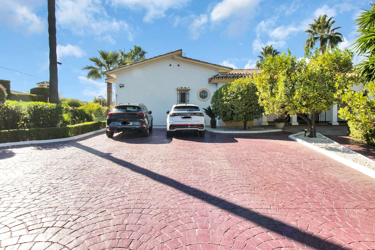 Villa mit 4 Schlafzimmern zum Verkauf in Guadalmina