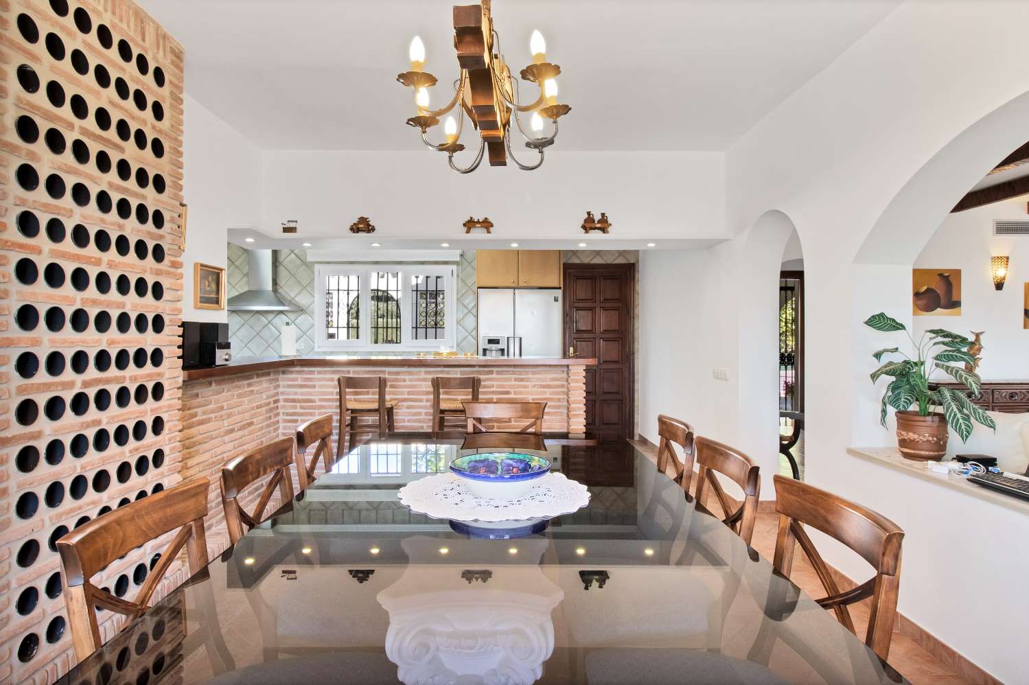 4 bedroom Villa for sale in Guadalmina