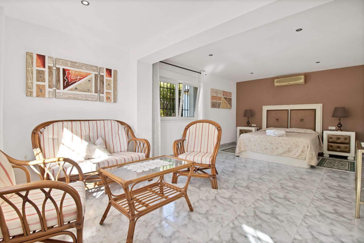 4 bedroom Villa for sale in Guadalmina