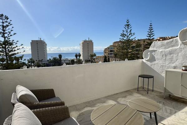 Dúplex Reformado con Vistas al Mar en Torrequebrada – A ...