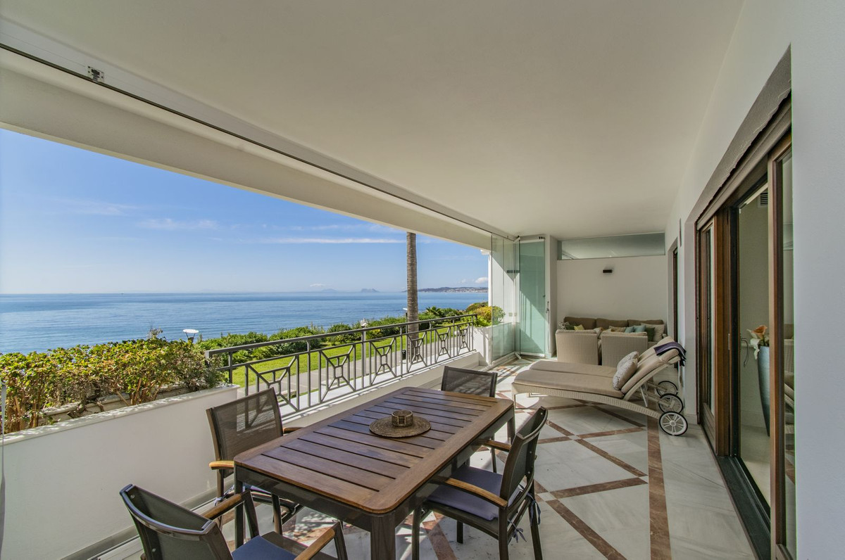 Luxury Seafront Apartment in Estepona – Panoramic Sea Views, Private Terrace, Garage & Spa Access