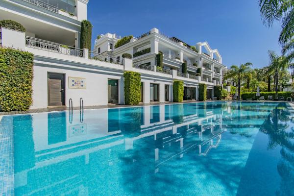 Apartamento en venta en Estepona