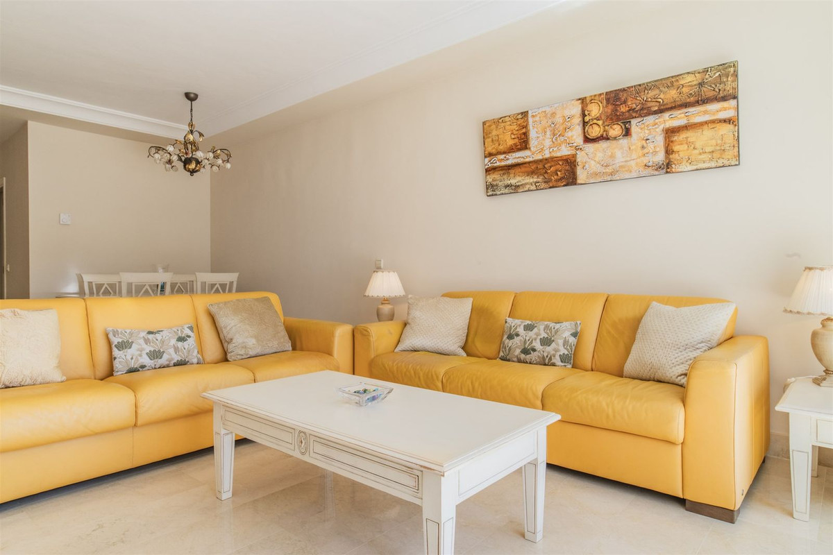 Exclusivo apartamento en Jardines de Aldaba