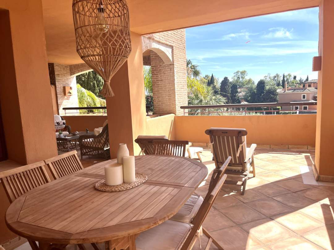 Exquisito Apartamento en la Exclusiva Urbanización Gran Bahía – Bahía de Marbella