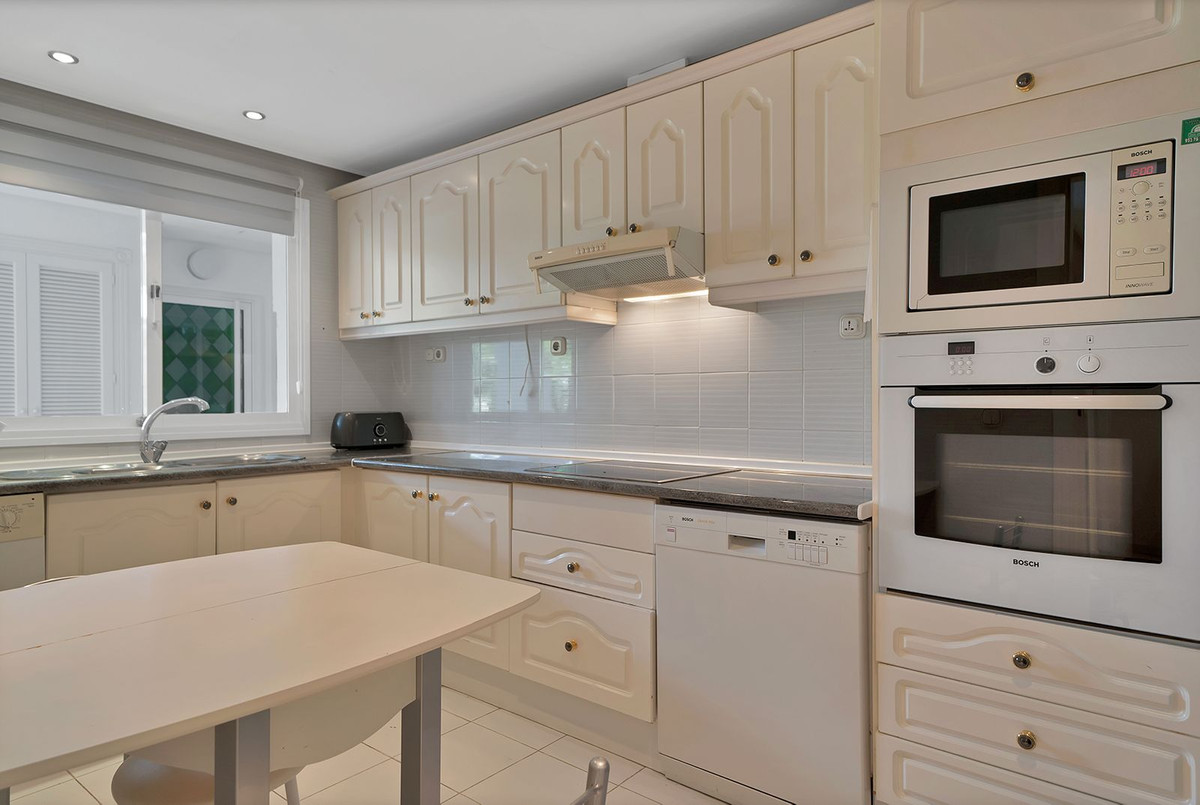 Ground Floor Apartment in Dominion Beach – Beachside Bliss on the New Golden Mile