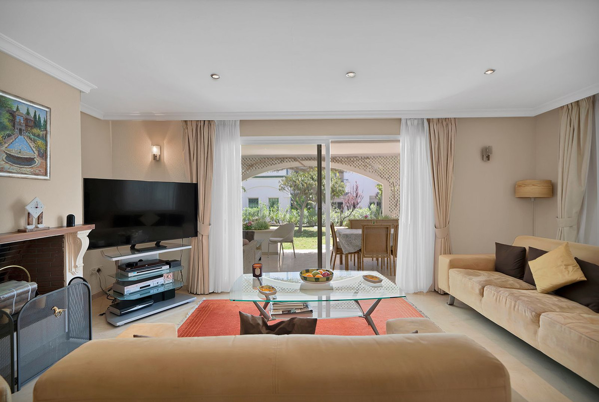Ground Floor Apartment in Dominion Beach – Beachside Bliss on the New Golden Mile