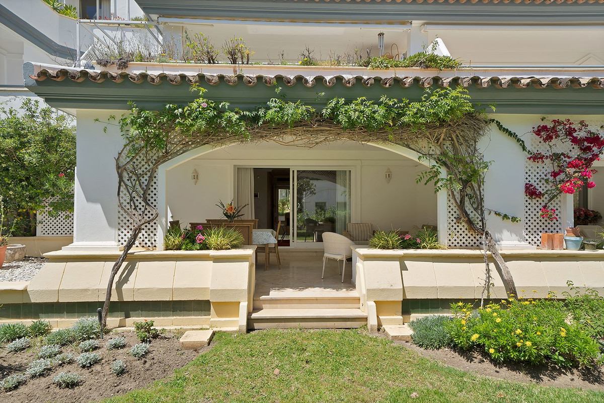 Ground Floor Apartment in Dominion Beach – Beachside Bliss on the New Golden Mile