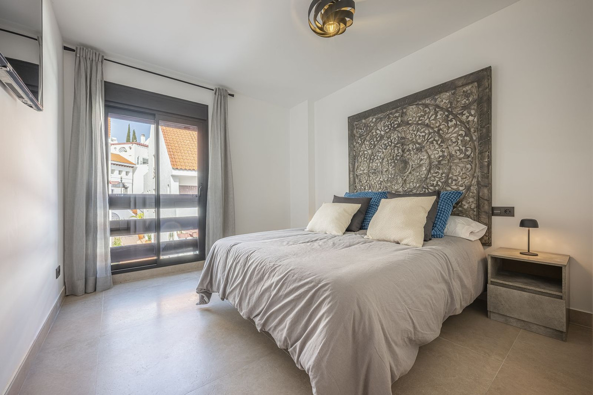 Apartamento Reformado con Estilo en Nueva Andalucía – Cerca de Puerto Banús y Campos de Golf