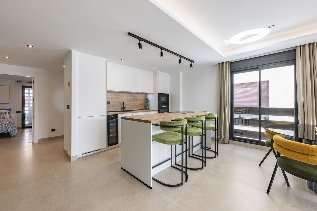 Apartamento Reformado con Estilo en Nueva Andalucía – Cerca de Puerto Banús y Campos de Golf