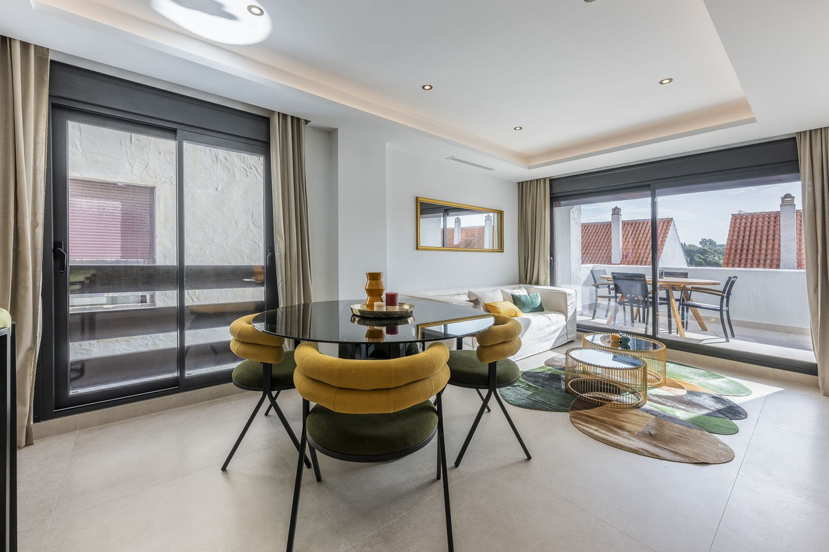 Apartamento Reformado con Estilo en Nueva Andalucía – Cerca de Puerto Banús y Campos de Golf