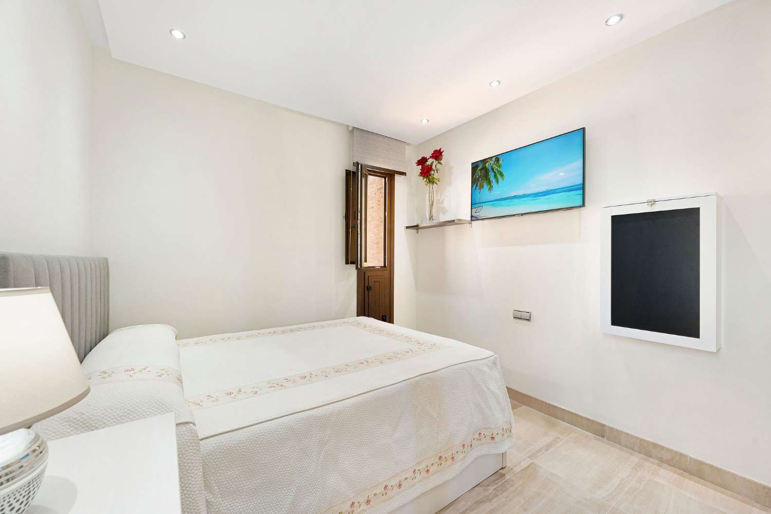 Luxury Beachfront Duplex Penthouse with Private Pool in Bahía de la Plata – Fully Renovated