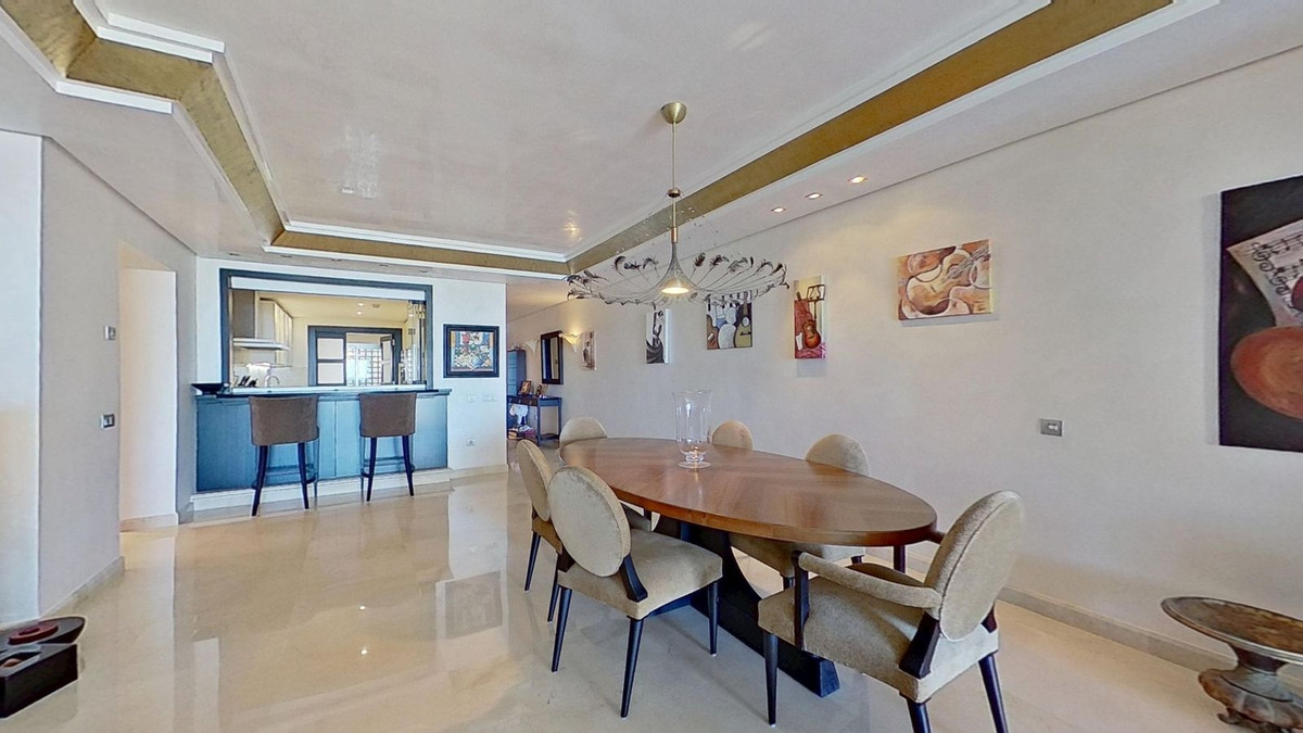 Frontline Beach Luxury Duplex Penthouse with Private Sauna and Stunning Views – Reserva de Los Monteros, Marbella