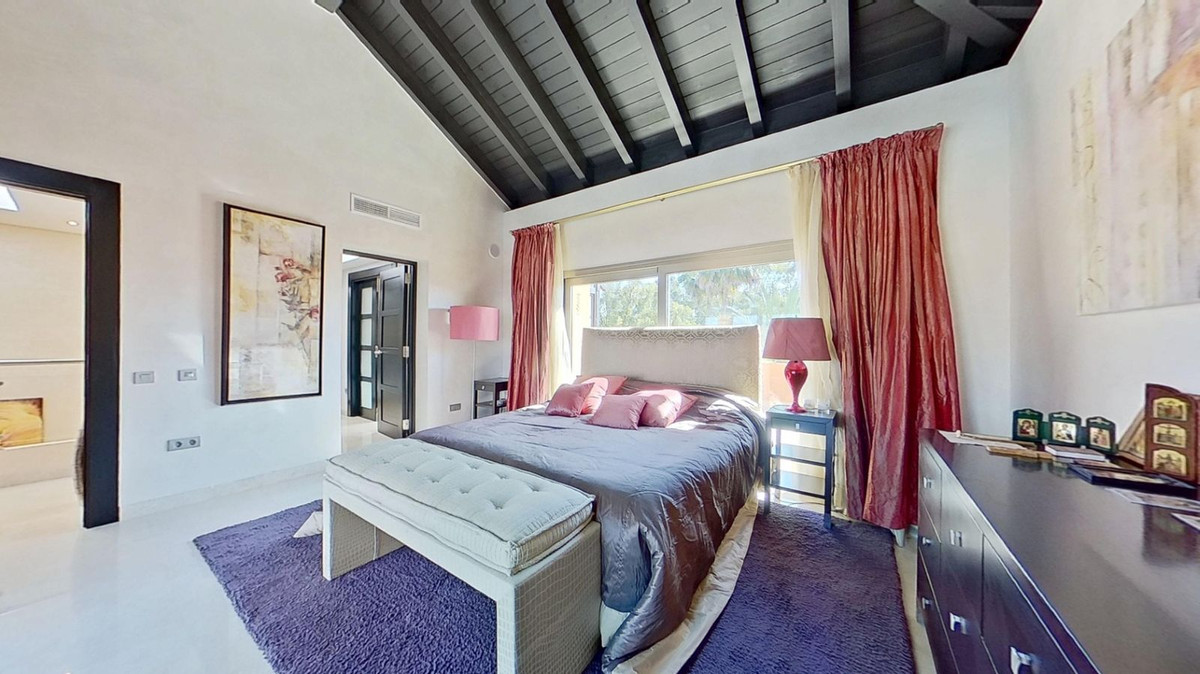 Frontline Beach Luxury Duplex Penthouse with Private Sauna and Stunning Views – Reserva de Los Monteros, Marbella