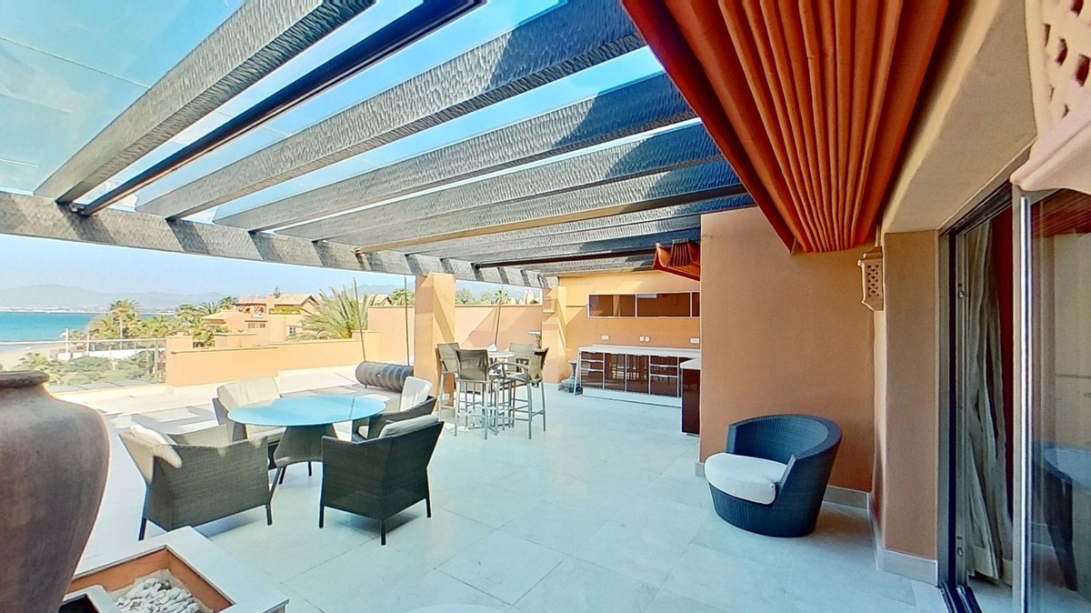 Frontline Beach Luxury Duplex Penthouse with Private Sauna and Stunning Views – Reserva de Los Monteros, Marbella