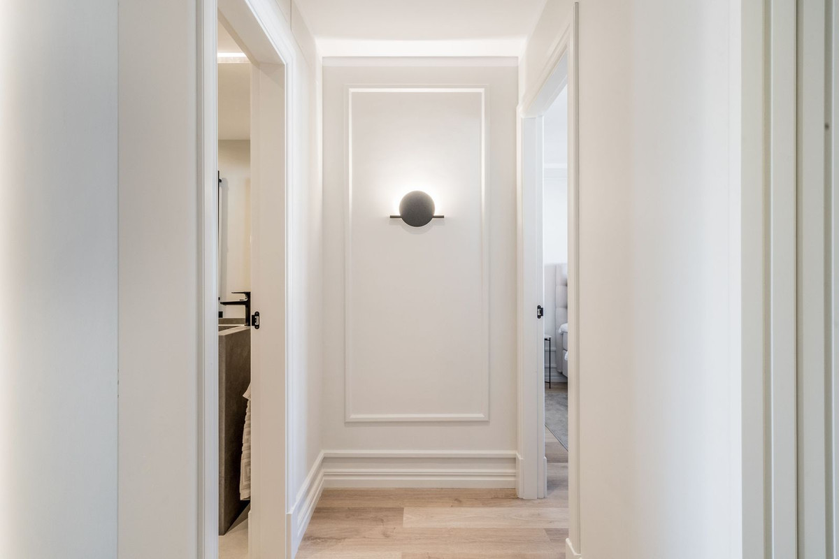 Penthouse de Grand Luxe avec Vue Mer, Design Sur-Mesure et Finitions Inégalées